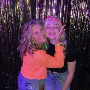 Meet your Posher, Macy